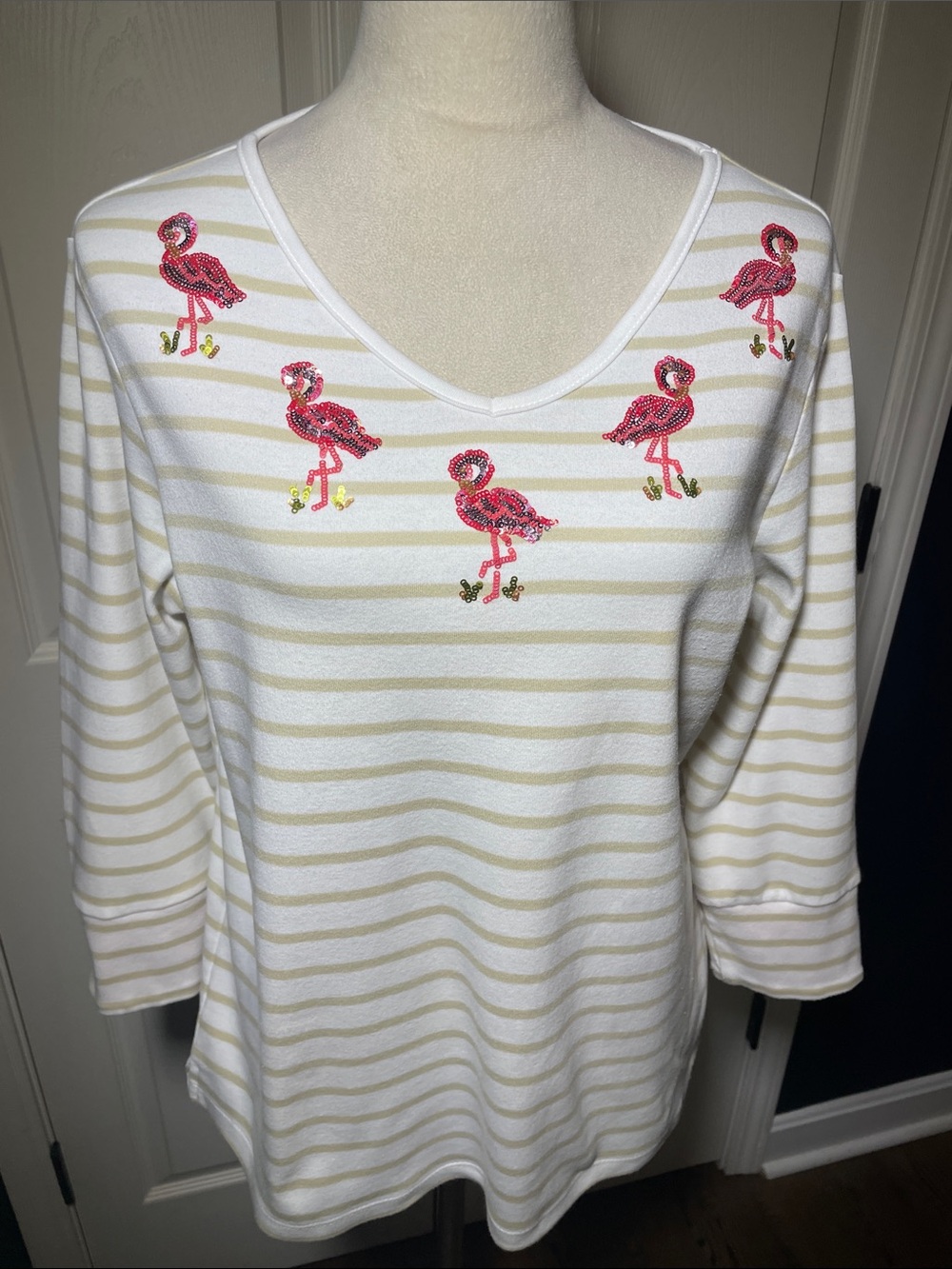 Quacker Factory Cream & White Striped V-Neck Top Sequined Pink Flamingo Sz M
